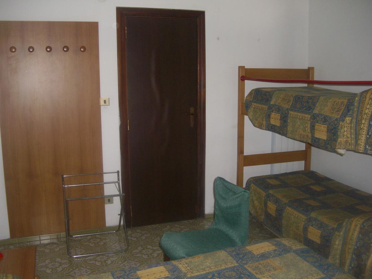 Quadruple Room,639336207:JPEG